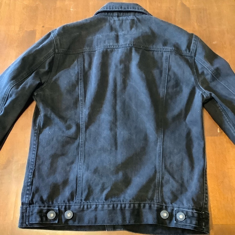 GUESS Jean Jacket. Size S - Picture 8 of 8